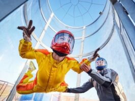 Полет в аэротрубе: незабываемые эмоции невесомости